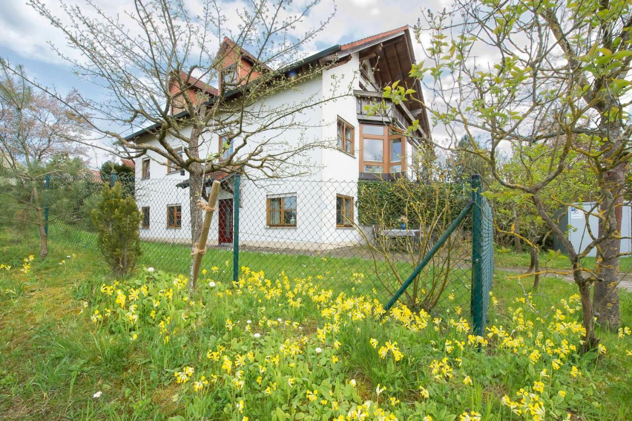 Appartamento Iris-Ferien Mit Hund Walsdorf  Esterno foto